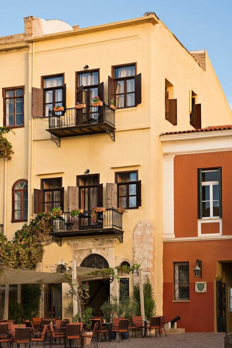 Hotel483