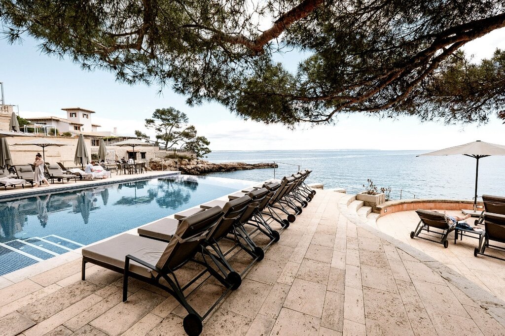 Hotel845