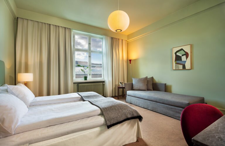 Hotel386