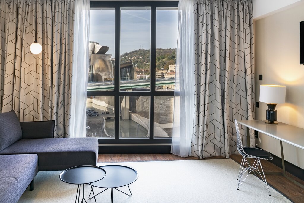 Hotel967