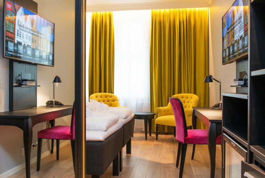 Hotel396