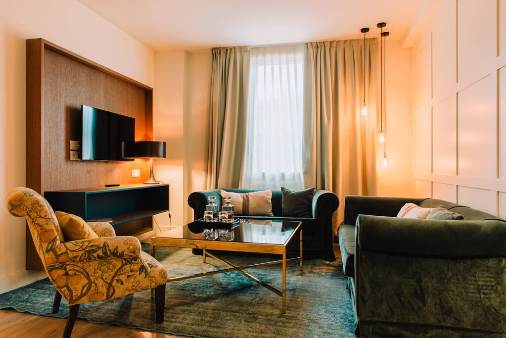 Hotel711