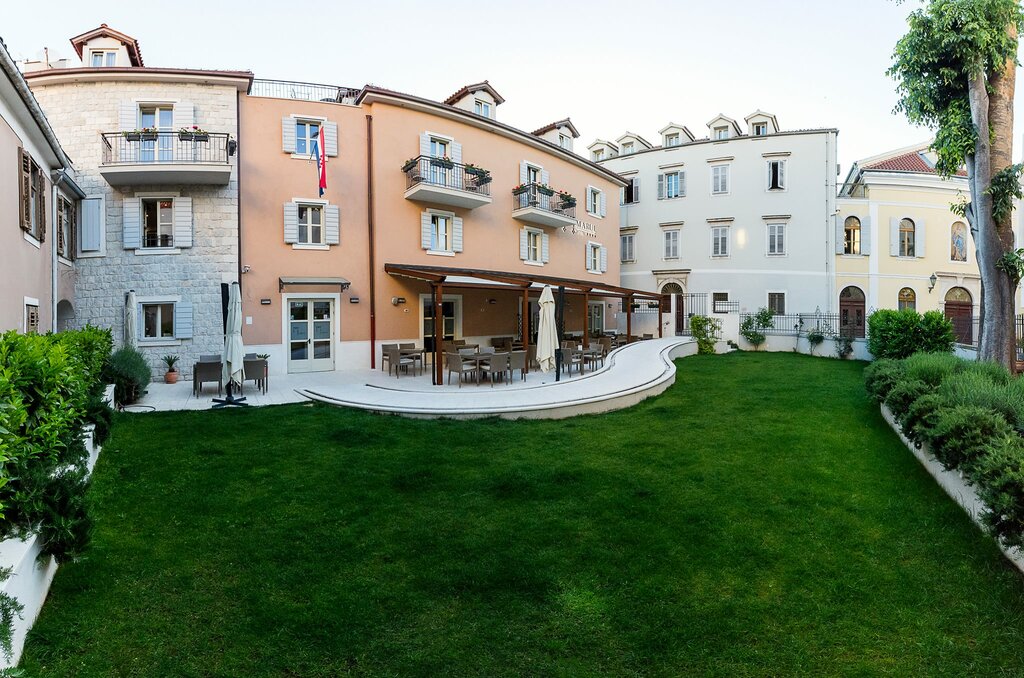 Hotel1348