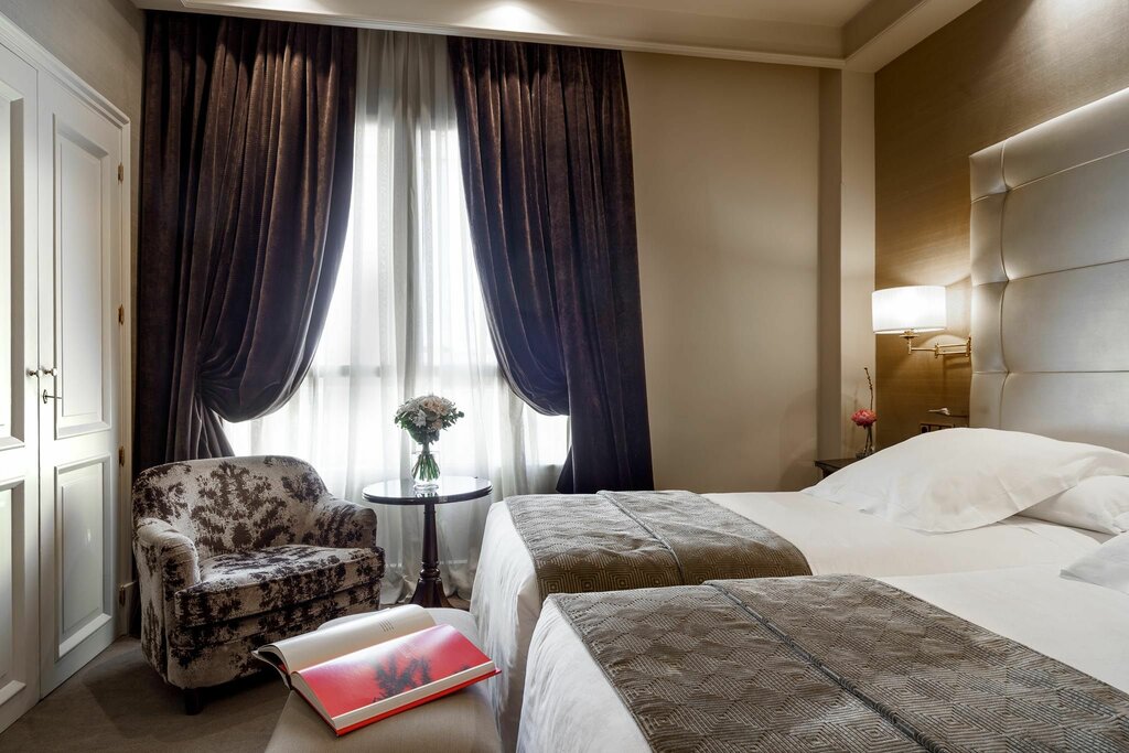 Hotel942