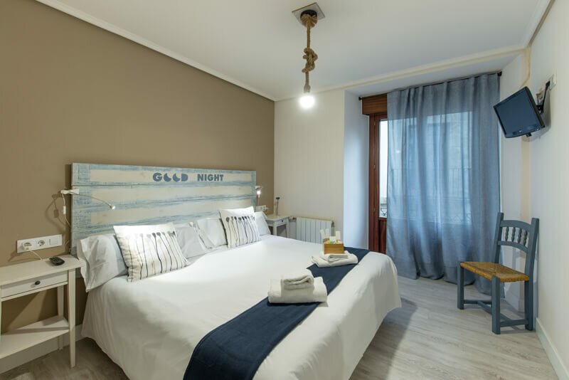 Hotel906