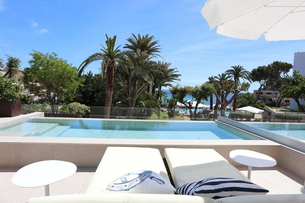 Hotel750