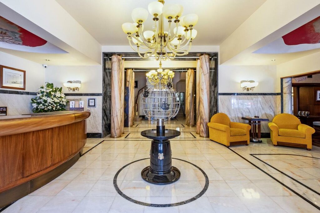 Hotel1112
