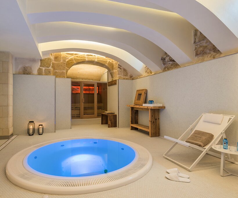 Hotel979