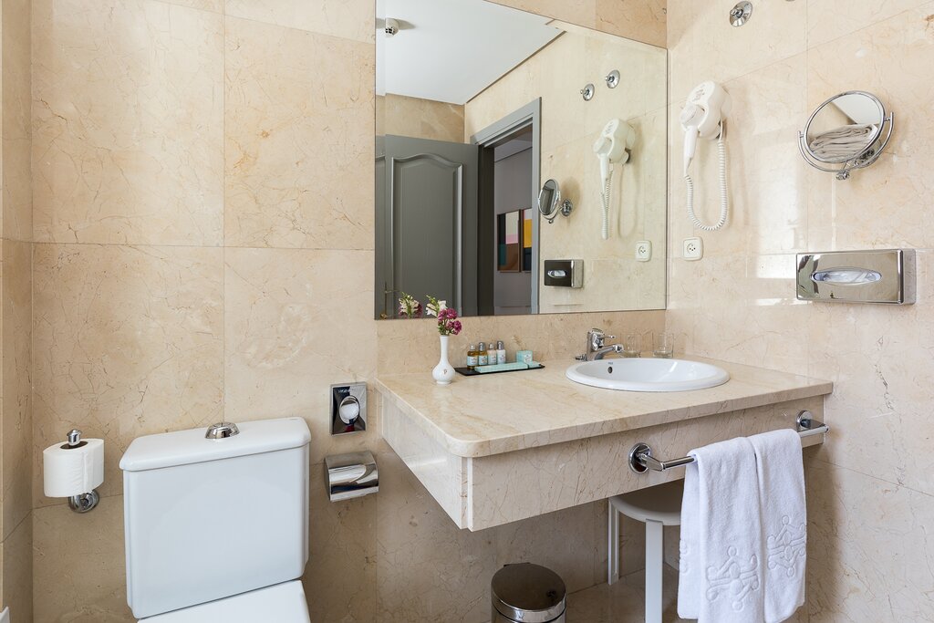 Hotel843