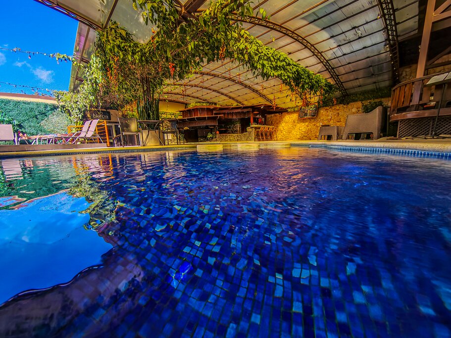 Hotel200