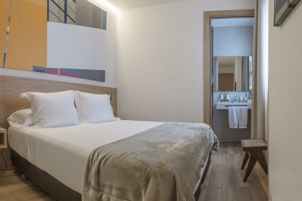 Hotel699