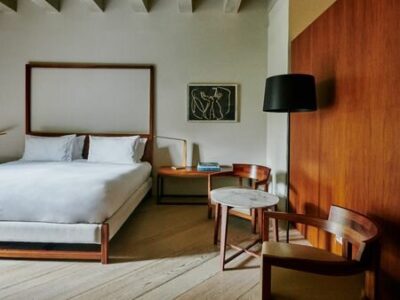 Hotel755