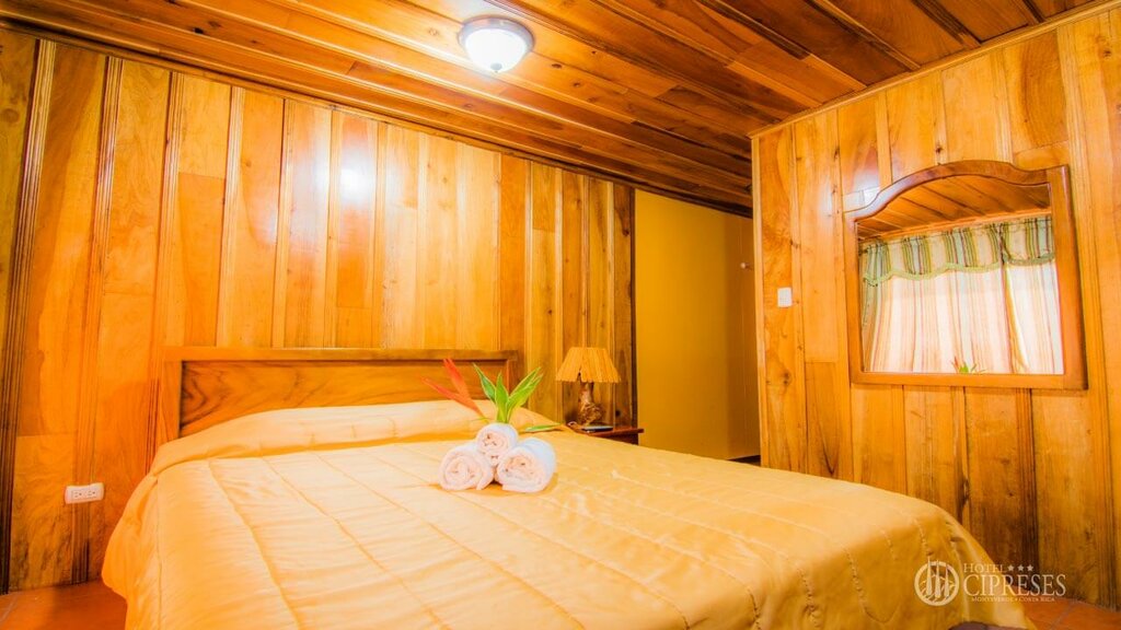 Hotel284