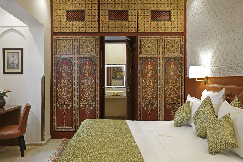 Hotel73