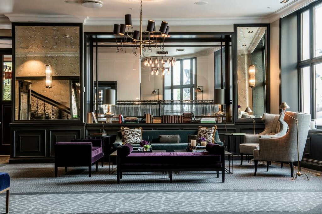 Hotel370