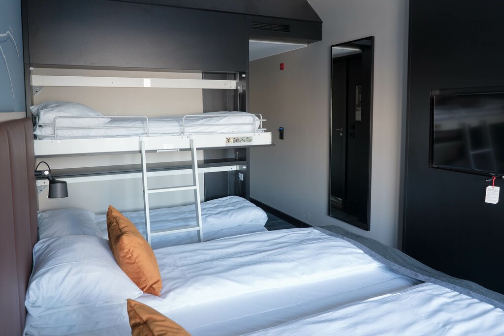 Hotel366