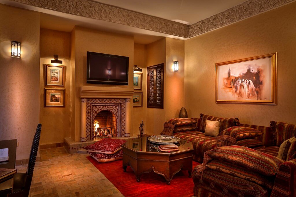 Hotel83