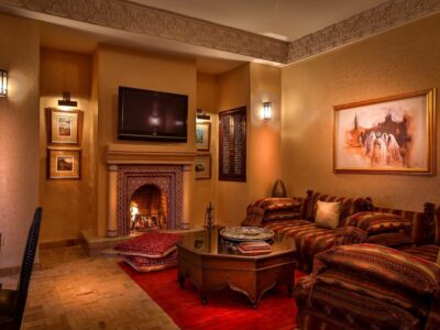 Hotel83